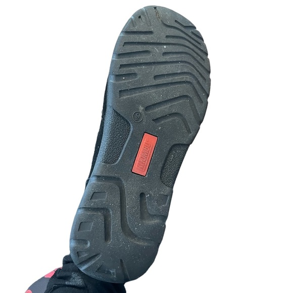 KHOMBU “Jessica” Black ankle booties with grey fur Size 9 - Picture 7 of 8